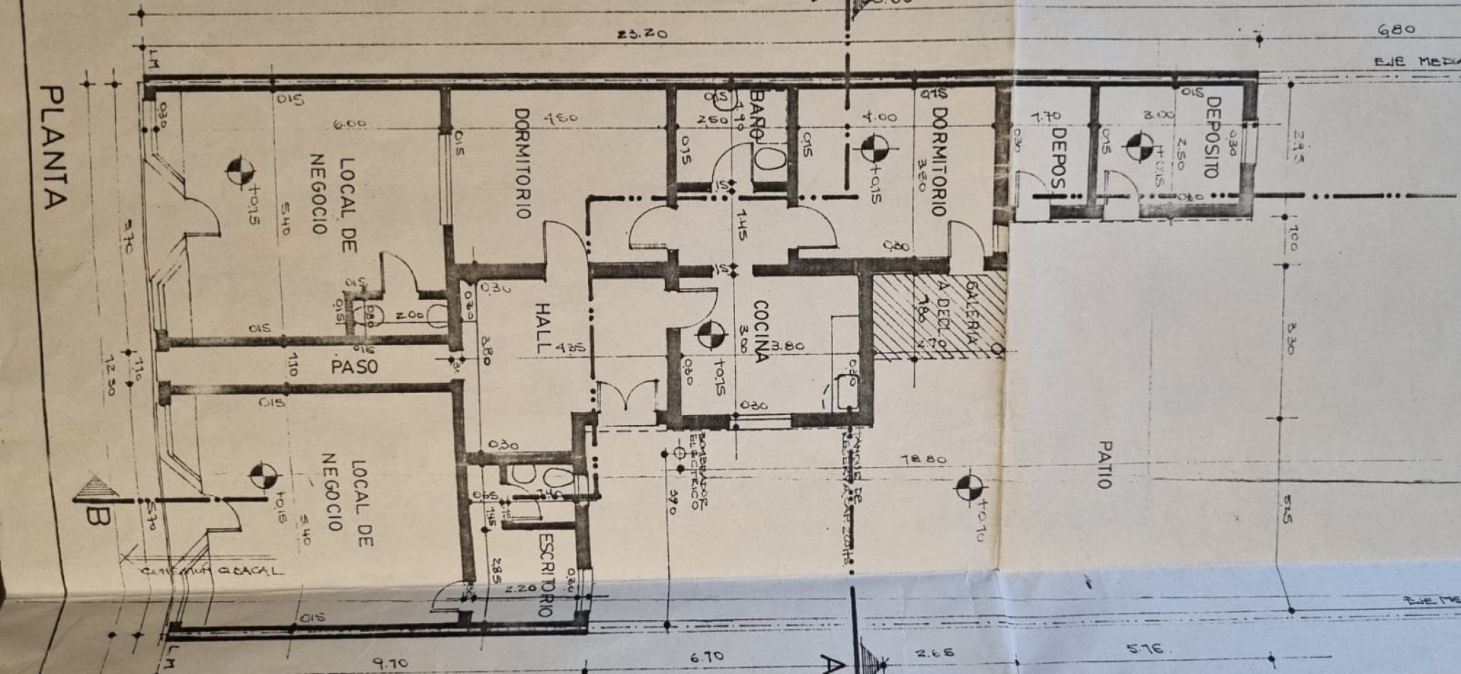 Se Venden 2 Locales comerciales mas vivienda en zona Centrica